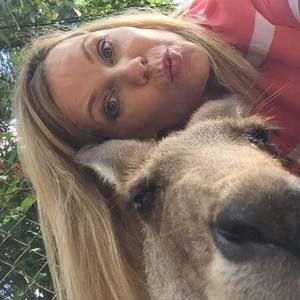 Meet your Posher, Carolyn